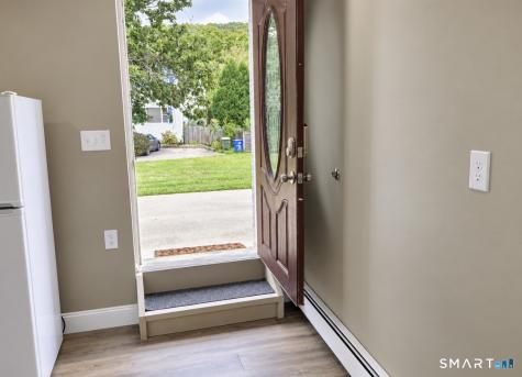77 Simsbury Street Waterbury CT 06704