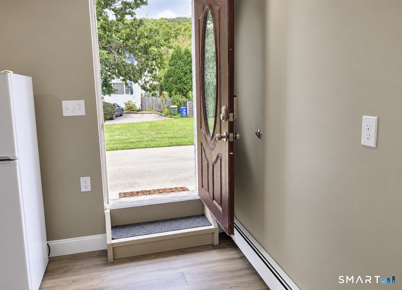 77 Simsbury Street Waterbury CT 06704