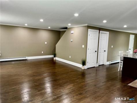 77 Simsbury Street Waterbury CT 06704