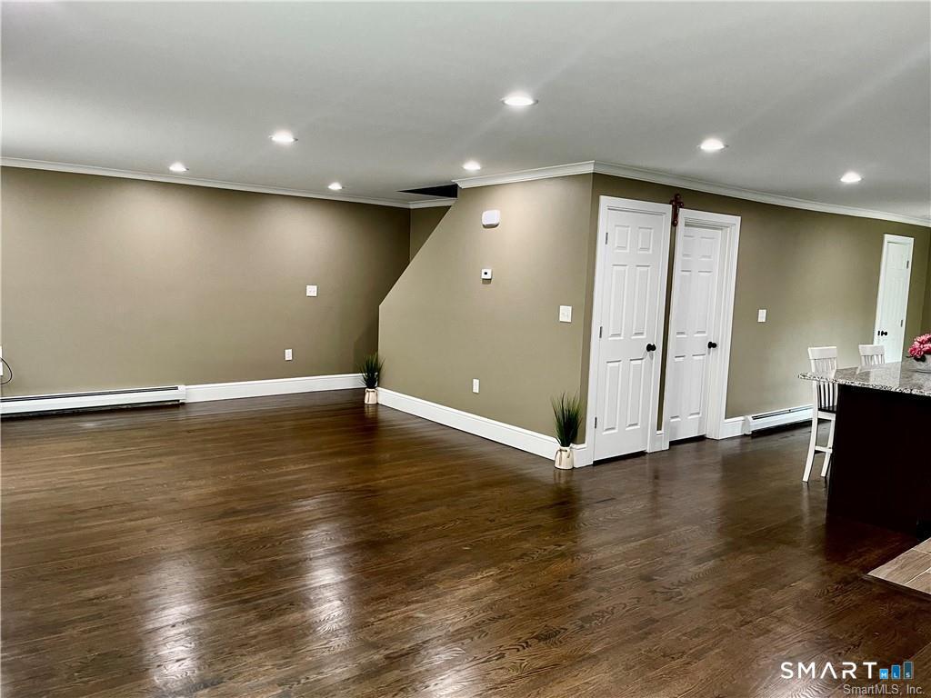 77 Simsbury Street Waterbury CT 06704