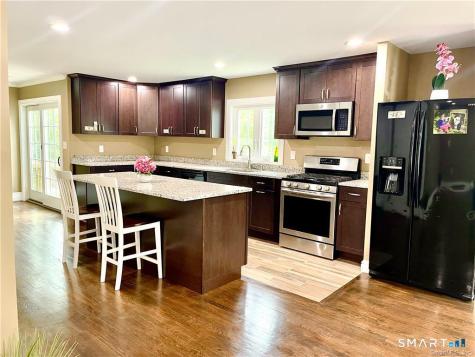 77 Simsbury Street Waterbury CT 06704