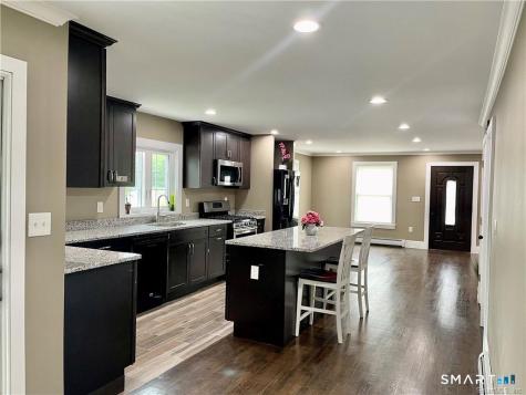 77 Simsbury Street Waterbury CT 06704