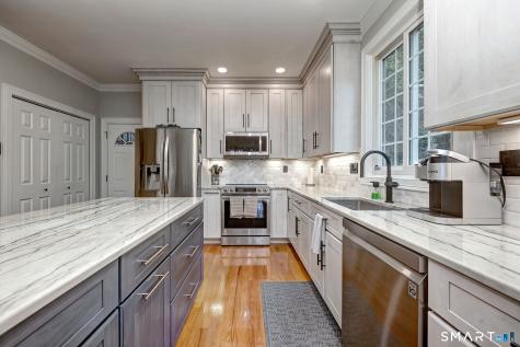 72 Westport Place Milford CT 06461