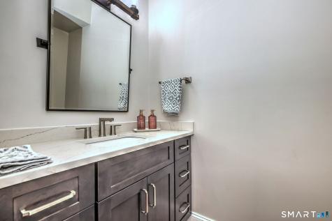 72 Westport Place Milford CT 06461