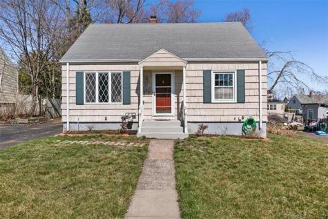 21 Fenway Drive Hamden CT 06517