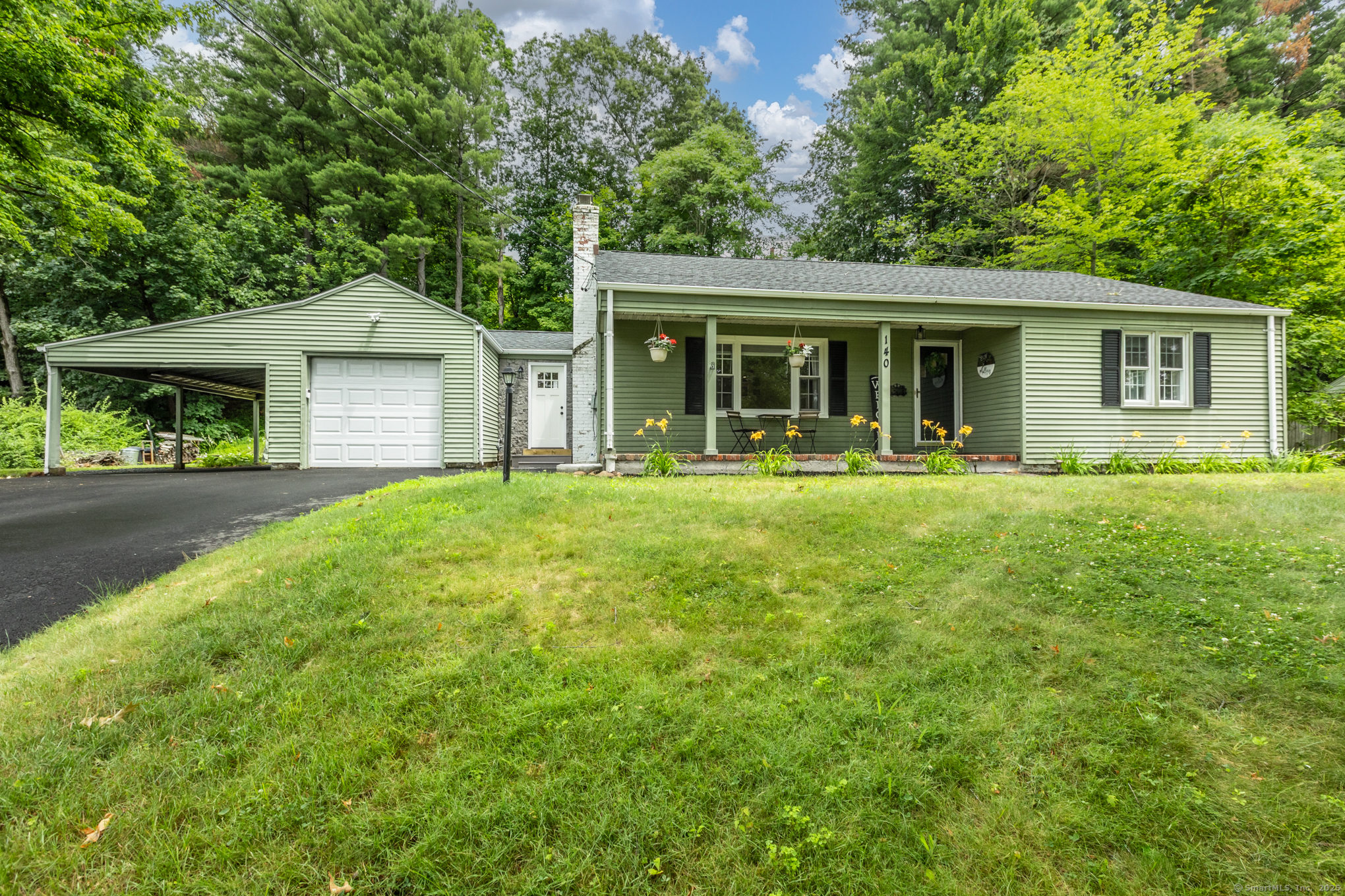 140 Ridgewood Road East Hartford CT 06118