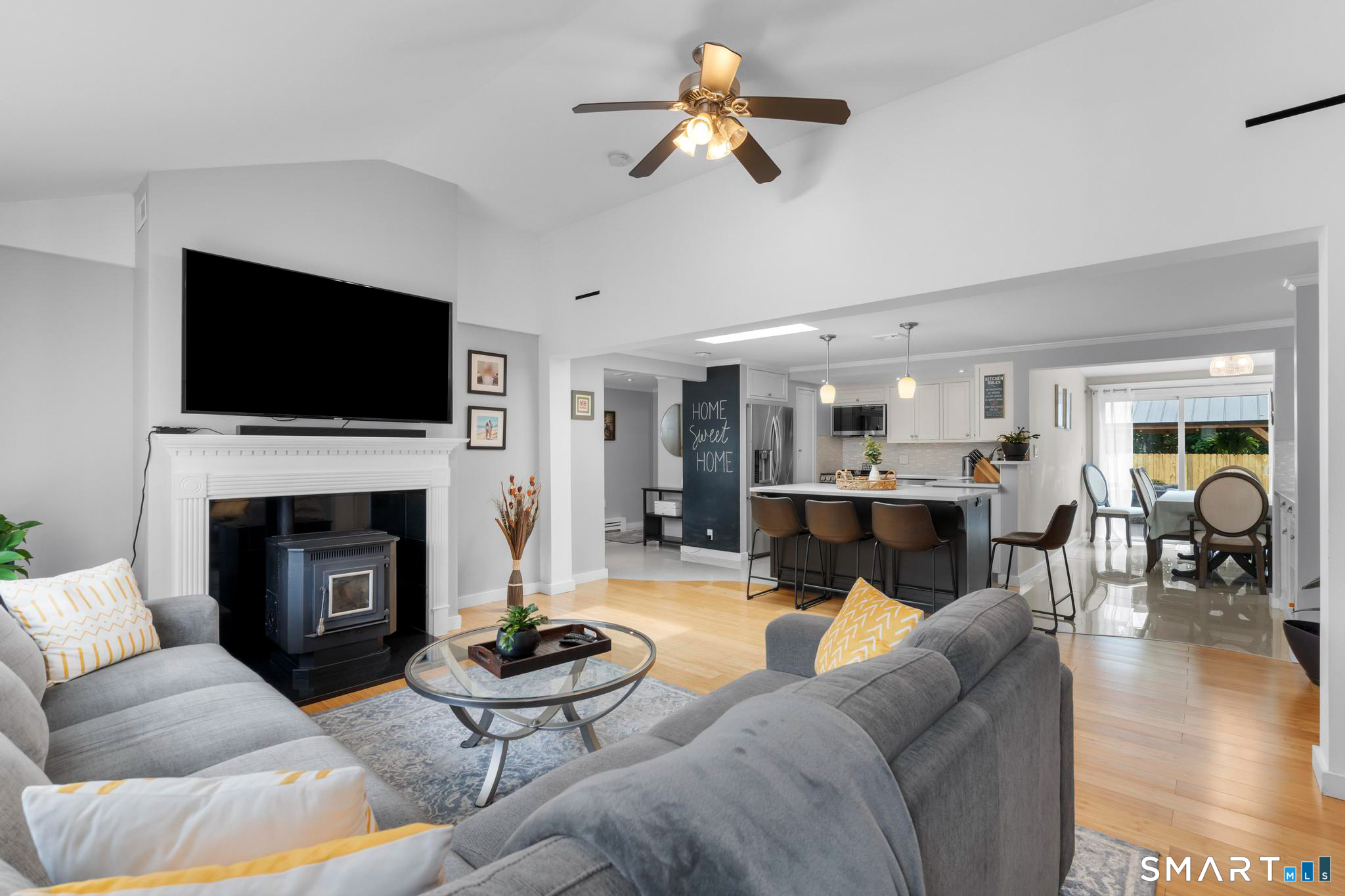 10 Riveredge Court Plainville CT 06062