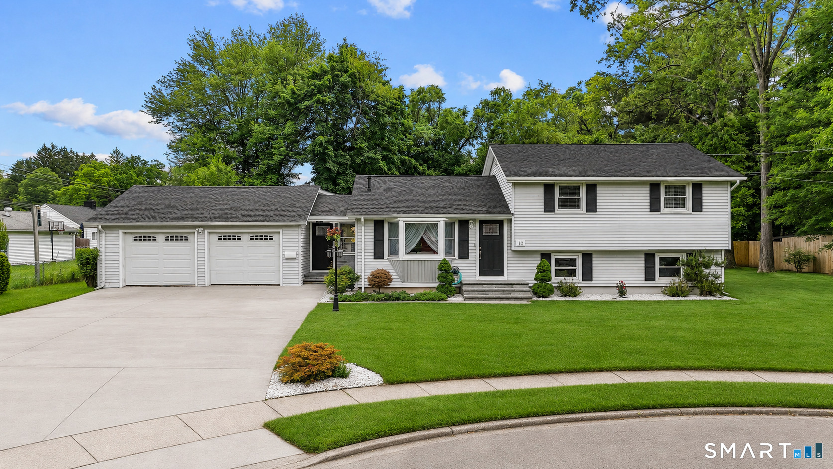 10 Riveredge Court Plainville CT 06062