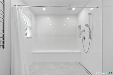 10 Riveredge Court Plainville CT 06062