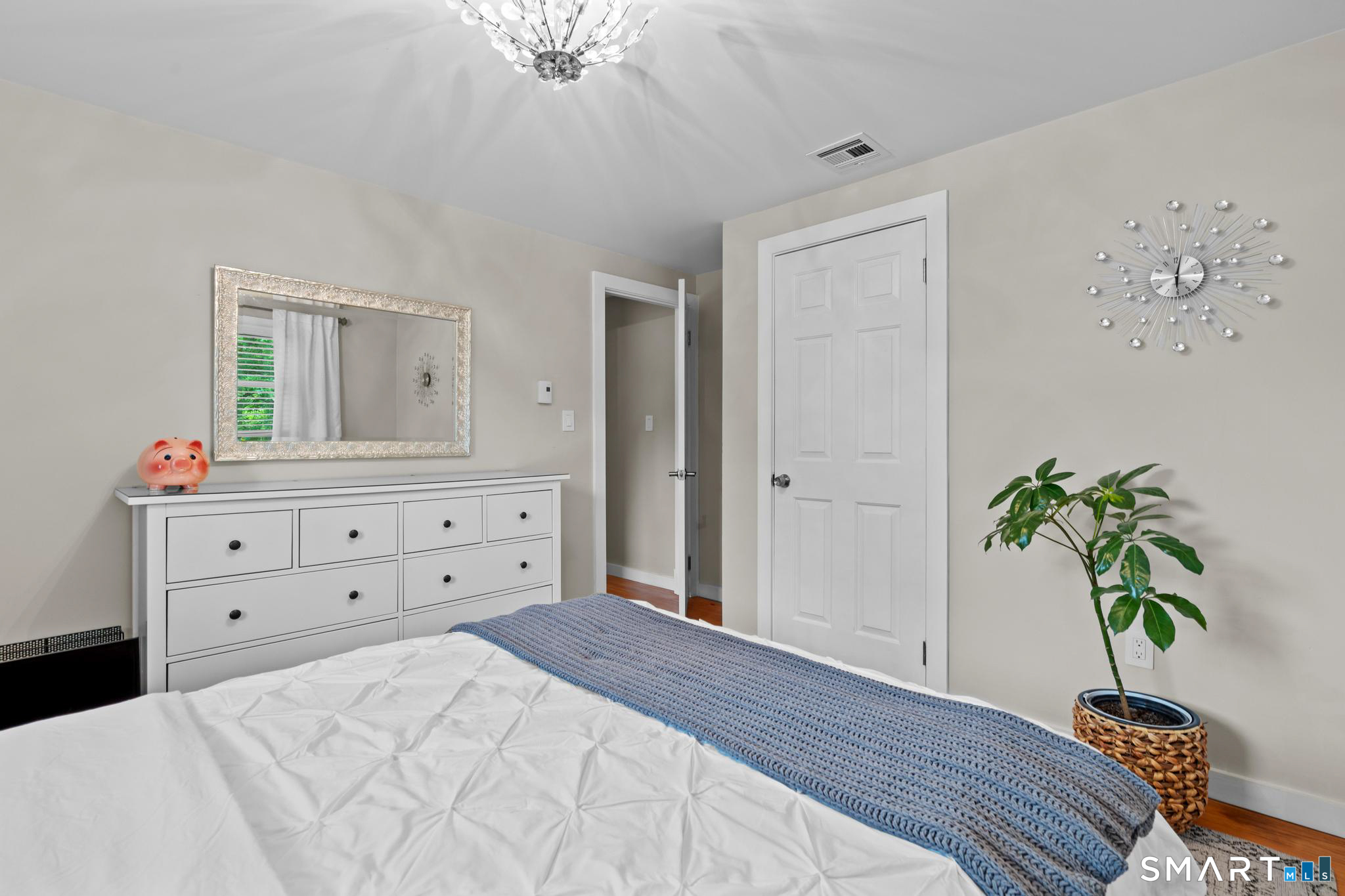 10 Riveredge Court Plainville CT 06062