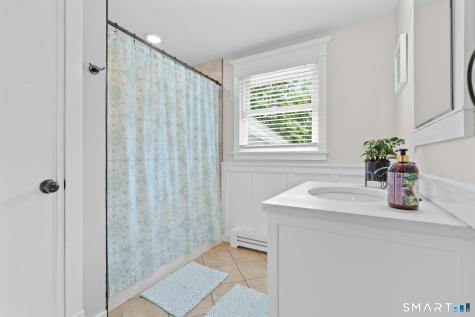 10 Riveredge Court Plainville CT 06062