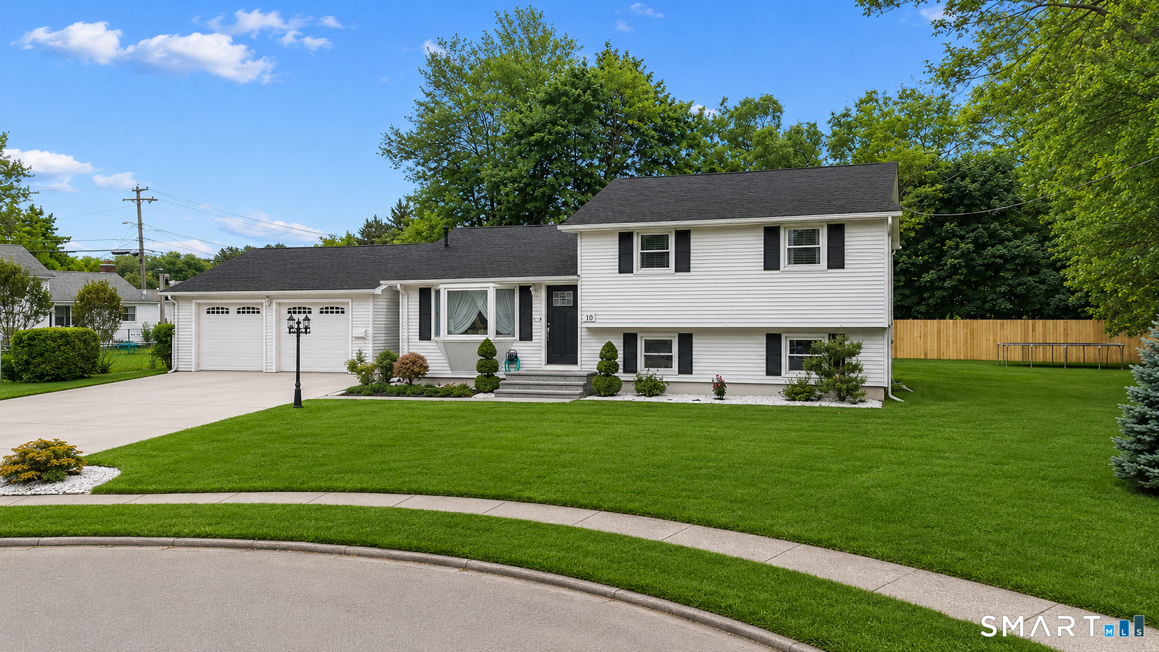 10 Riveredge Court Plainville CT 06062