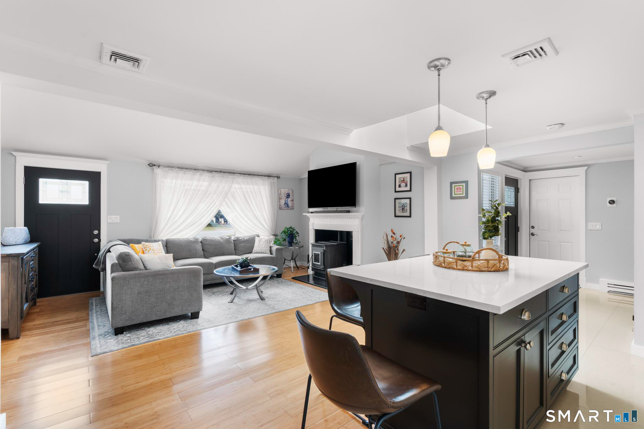 10 Riveredge Court Plainville CT 06062