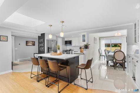 10 Riveredge Court Plainville CT 06062