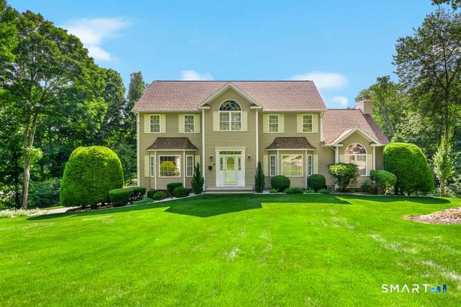 51 Brookfield Road Seymour CT 06483