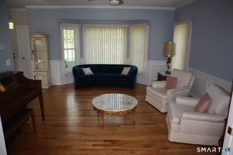 51 Brookfield Road Seymour CT 06483