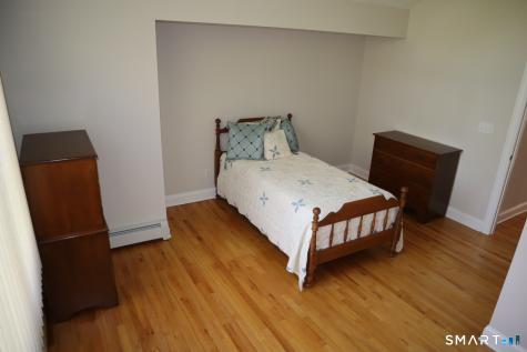 51 Brookfield Road Seymour CT 06483