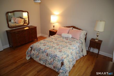 51 Brookfield Road Seymour CT 06483