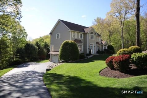 51 Brookfield Road Seymour CT 06483