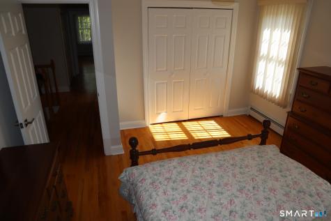 51 Brookfield Road Seymour CT 06483