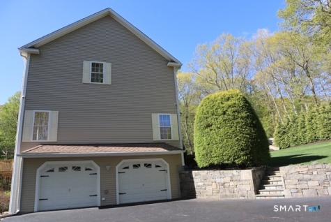 51 Brookfield Road Seymour CT 06483