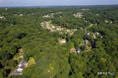 51 Brookfield Road Seymour CT 06483