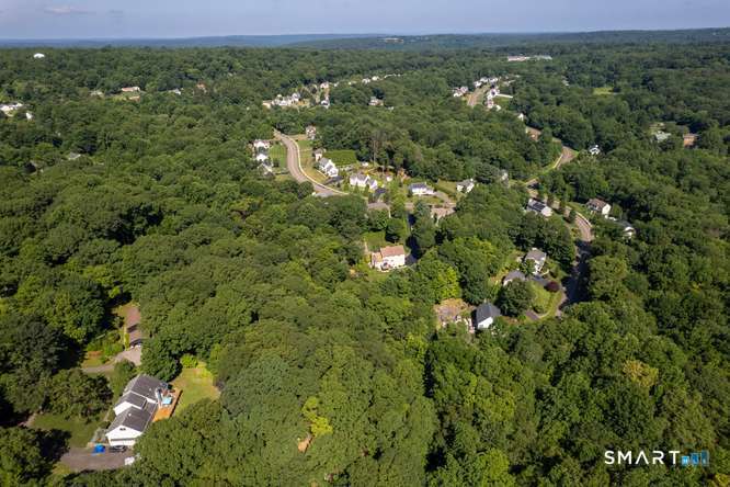 51 Brookfield Road Seymour CT 06483