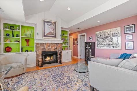 132 Merrimac Drive Trumbull CT 06611