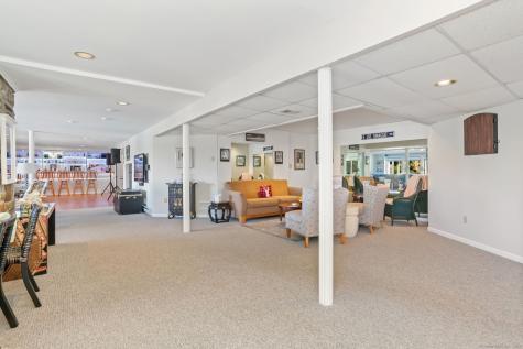 132 Merrimac Drive Trumbull CT 06611