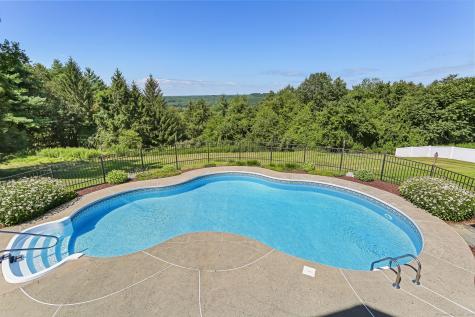 132 Merrimac Drive Trumbull CT 06611