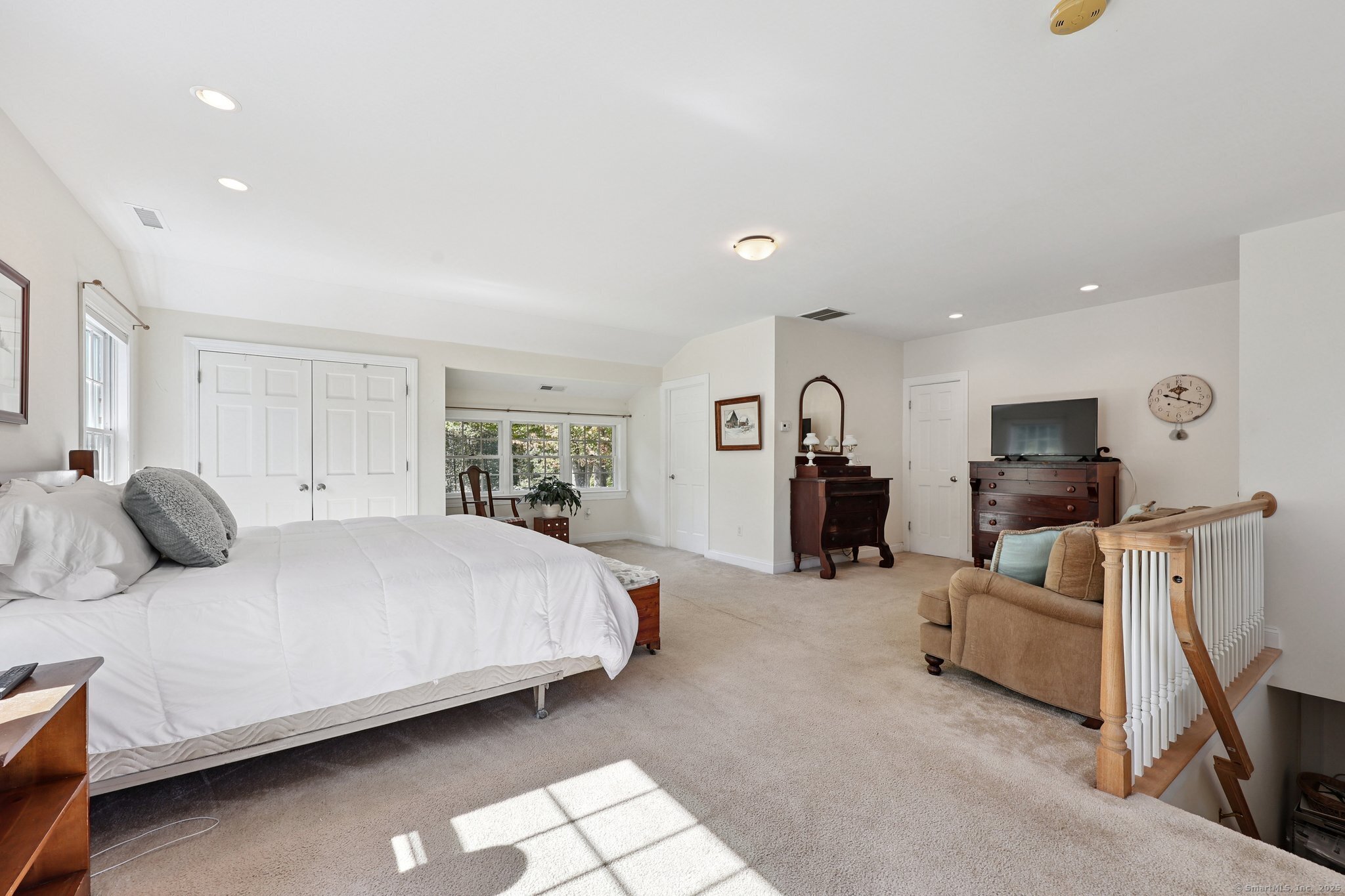 10 Buckboard Ridge Bethel CT 06801