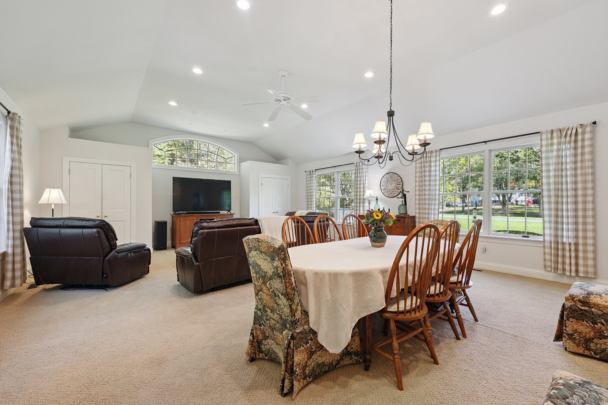 10 Buckboard Ridge Bethel CT 06801