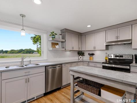 65 Knollwood Drive Old Saybrook CT 06475