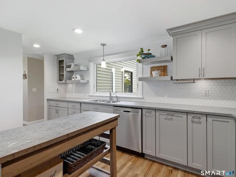 65 Knollwood Drive Old Saybrook CT 06475