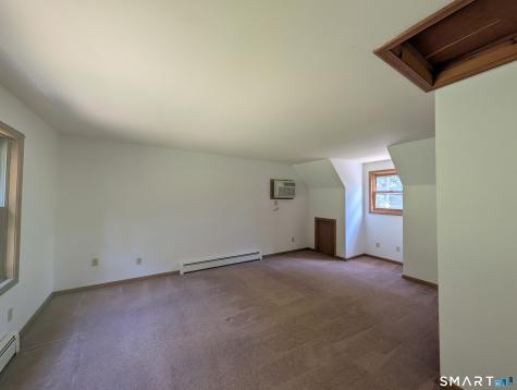 33 Murphys Lane Shelton CT 06484