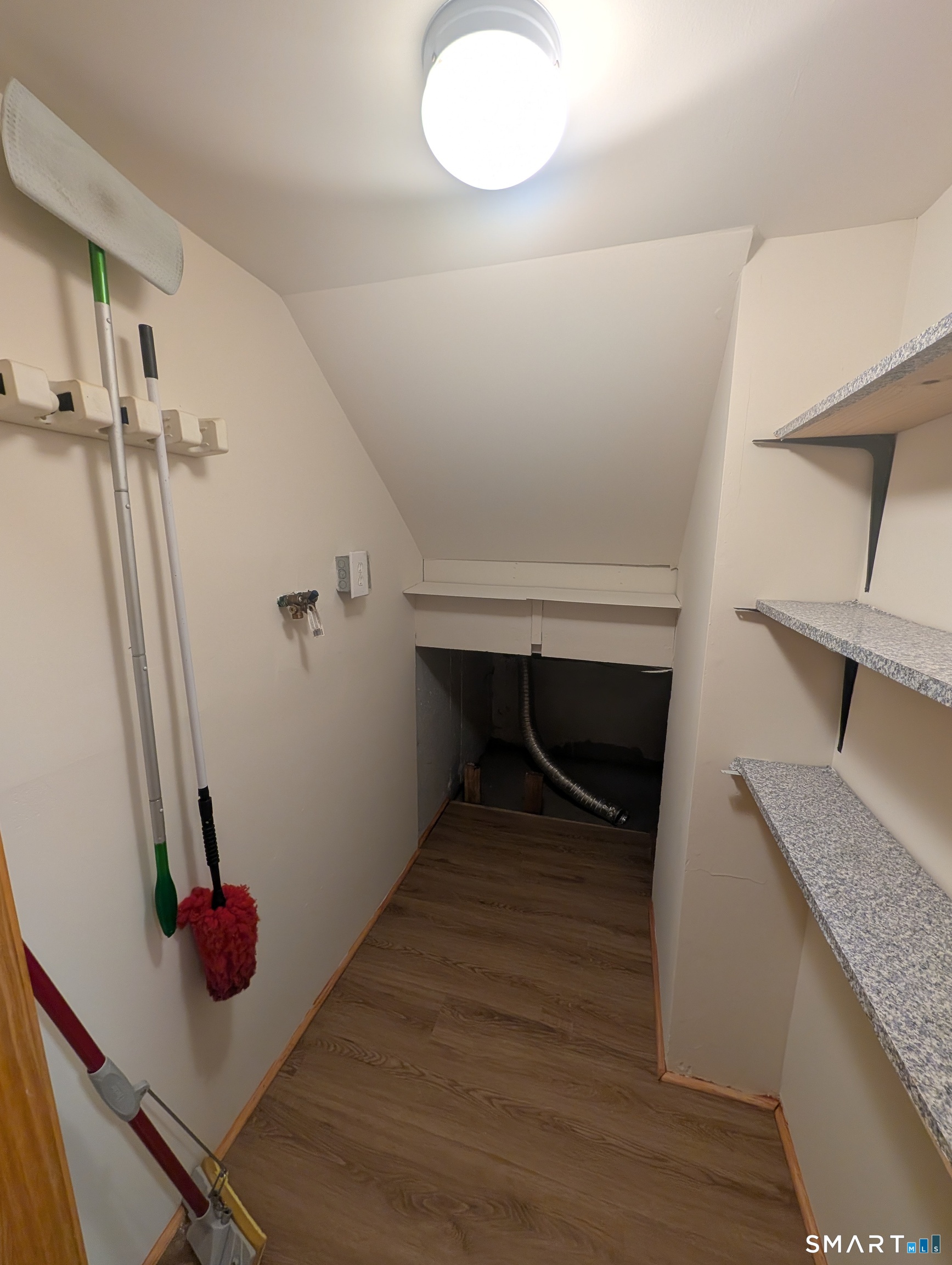 33 Murphys Lane Shelton CT 06484