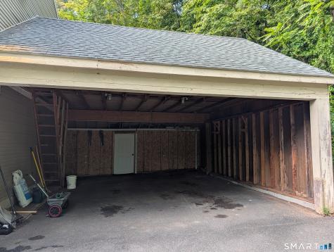 33 Murphys Lane Shelton CT 06484