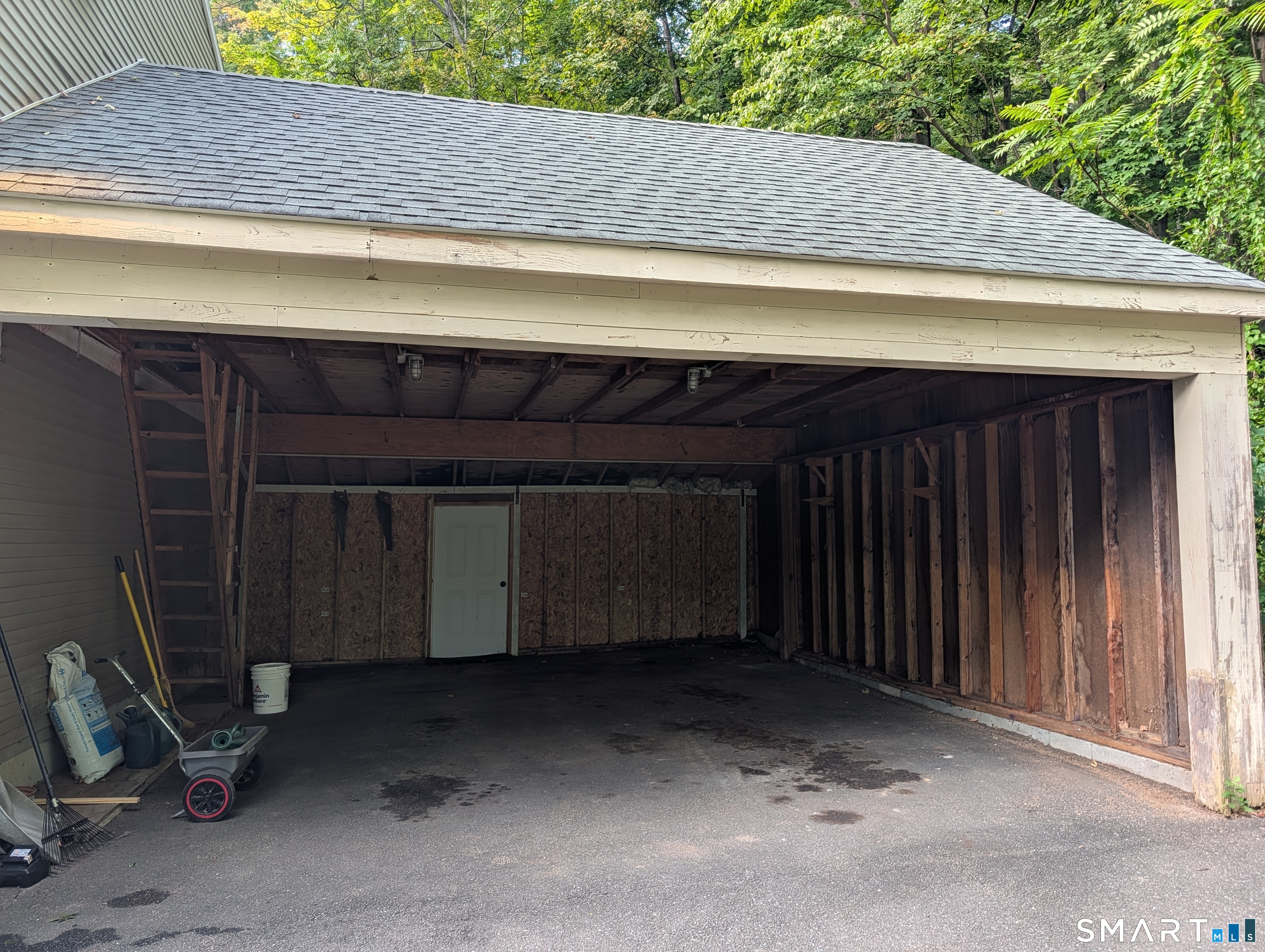33 Murphys Lane Shelton CT 06484