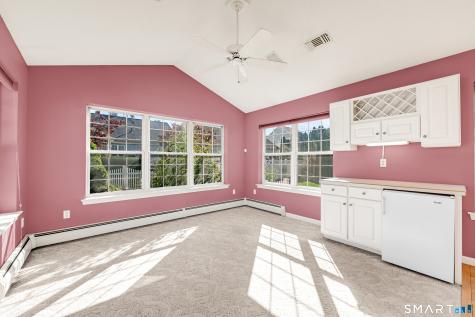 126 Rolling Green Middletown CT 06457