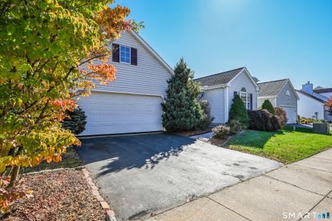 126 Rolling Green Middletown CT 06457