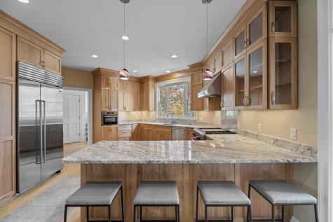 4 East Neck Road Stonington CT 06378