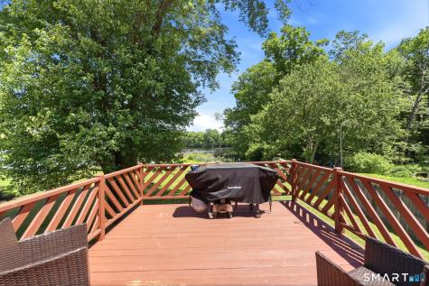 10 Lynn Drive Preston CT 06365