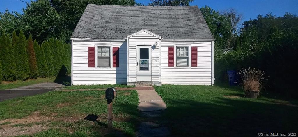 15 Woodlawn Avenue Waterford CT 06385