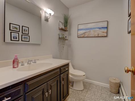 25 Amato Drive Wethersfield CT 06109