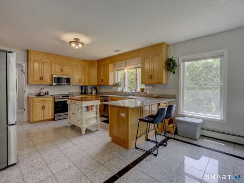 25 Amato Drive Wethersfield CT 06109
