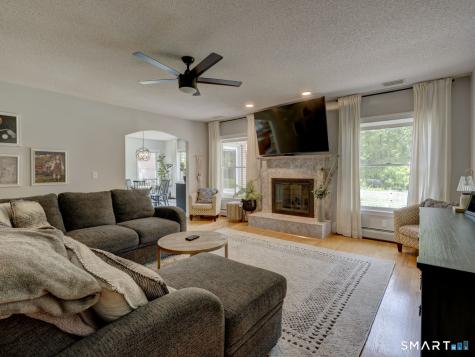 25 Amato Drive Wethersfield CT 06109