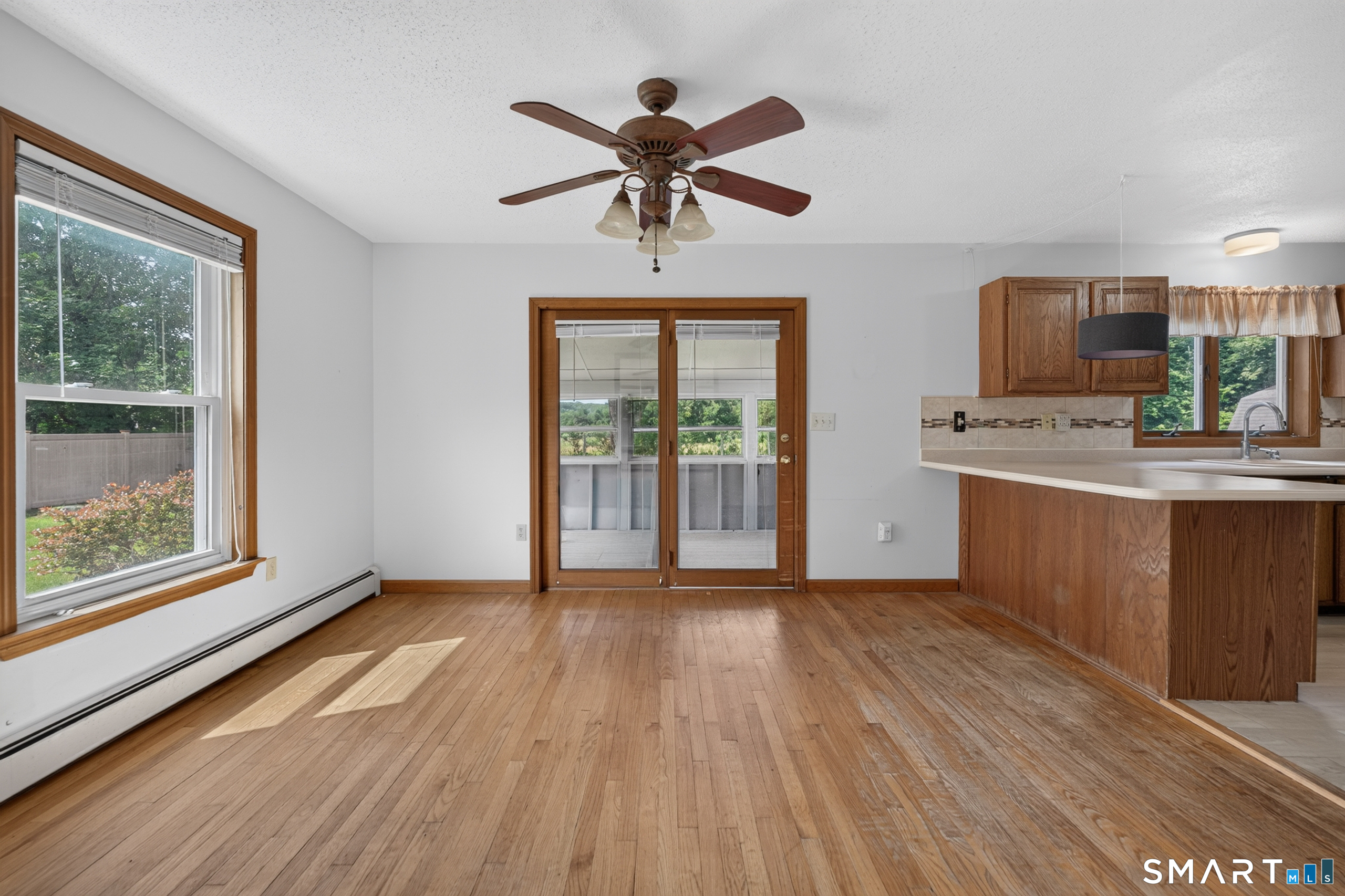 7 Massapeag Point Road Montville CT 06382