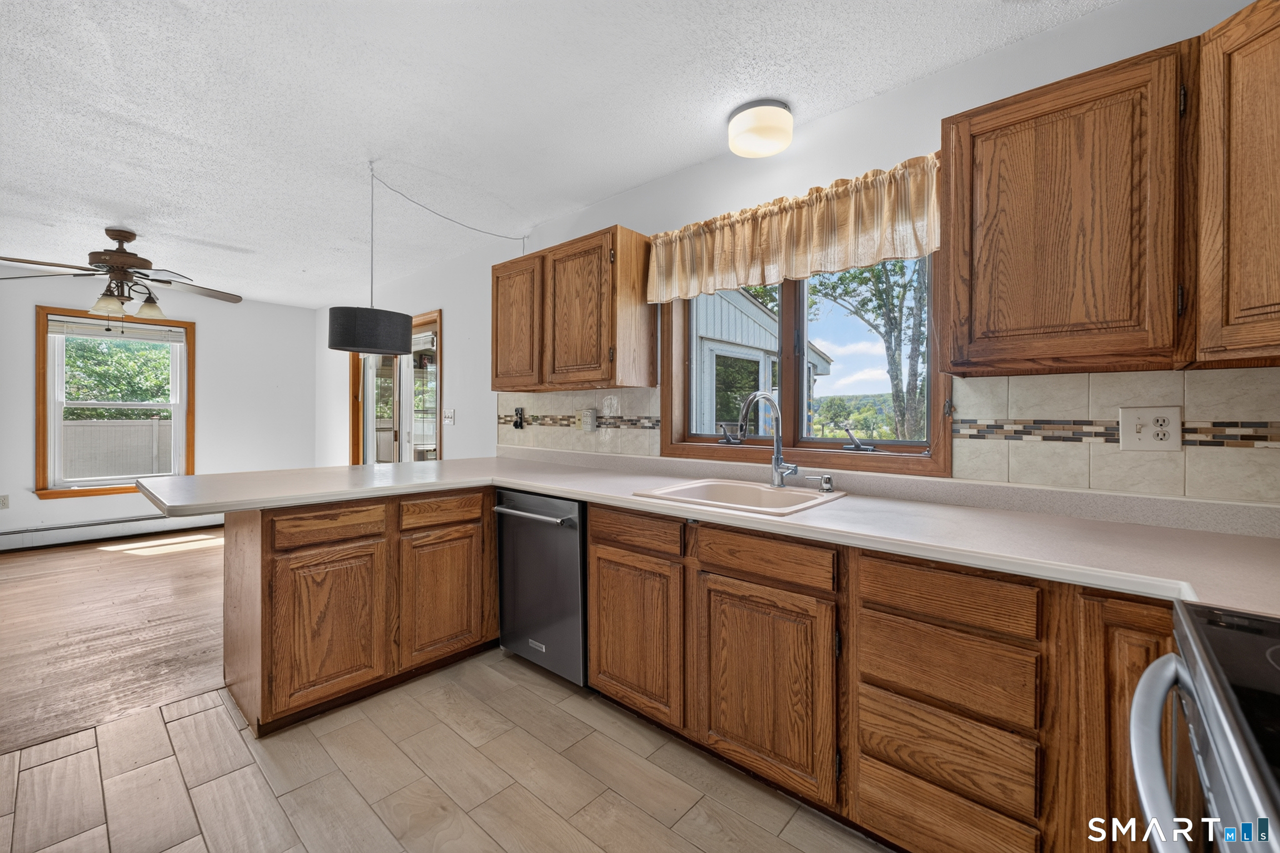7 Massapeag Point Road Montville CT 06382