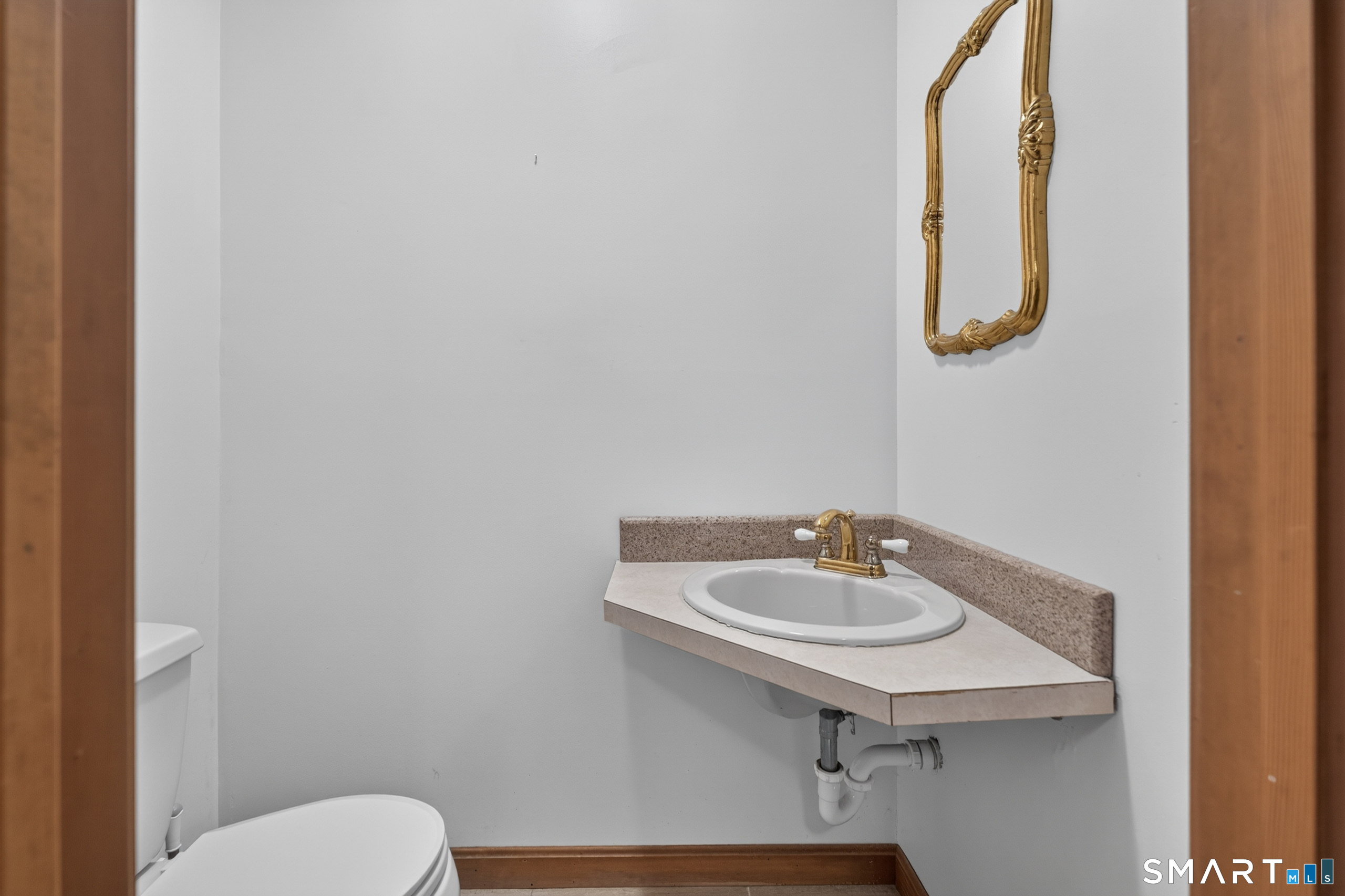 7 Massapeag Point Road Montville CT 06382