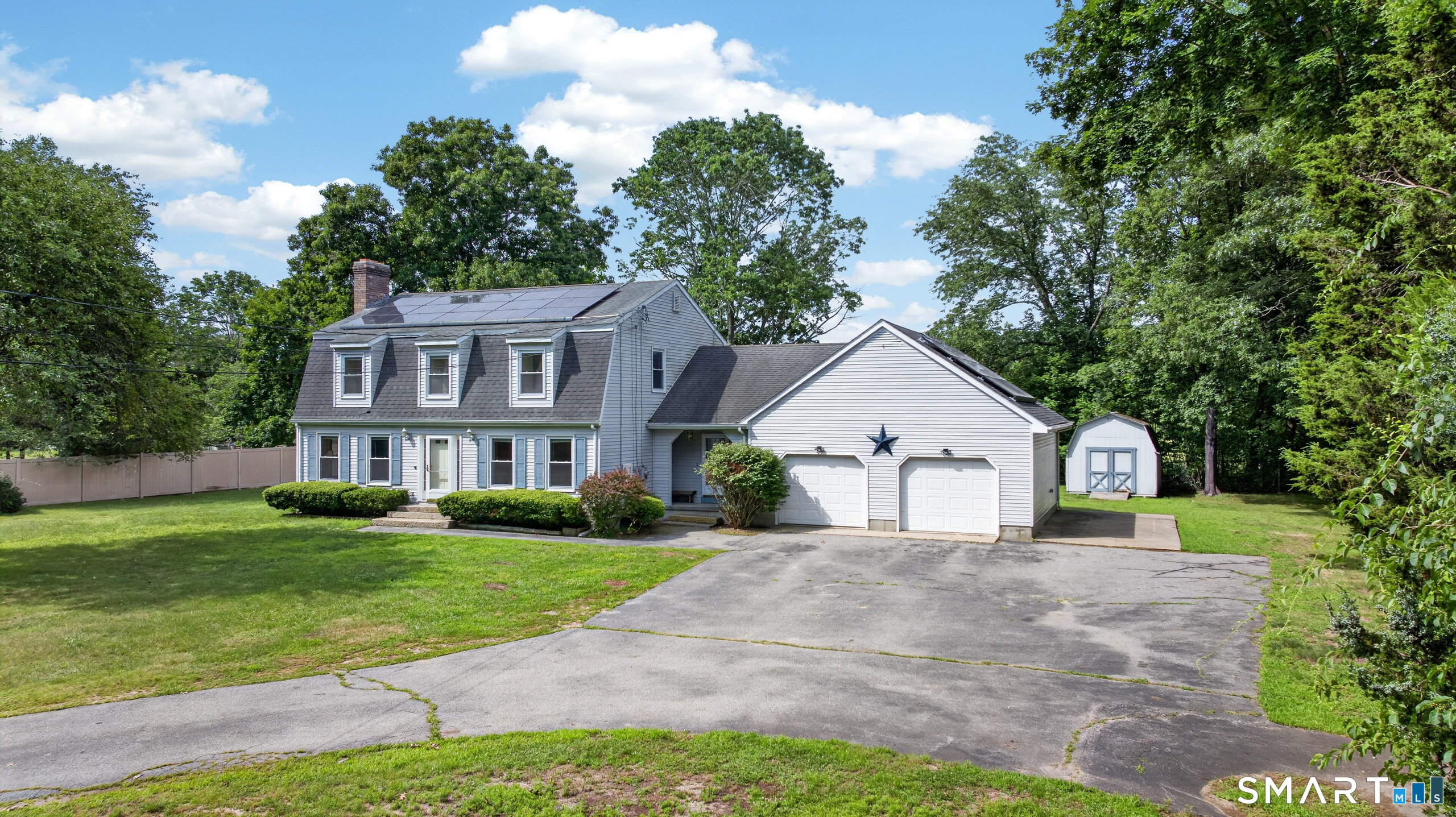 7 Massapeag Point Road Montville CT 06382